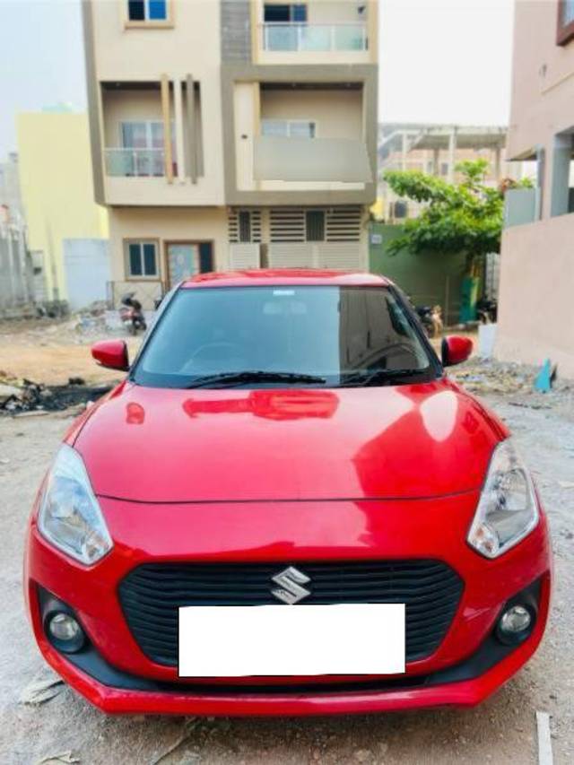 https://images10.gaadi.com/usedcar_image/4449881/original/processed_71c1b70a-8b56-4ee4-a6bc-af9d4dc3a4a9.jpg?imwidth=6401