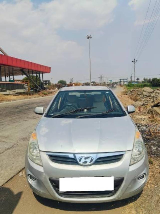 https://images10.gaadi.com/usedcar_image/4450153/original/processed_d8b9f807-e233-4895-9a7b-57ec05a54e87.jpg?imwidth=6400