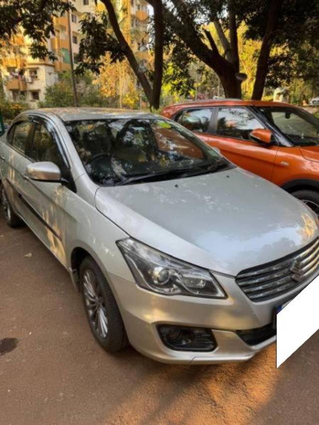 https://images10.gaadi.com/usedcar_image/4450198/original/processed_86326d42-199b-452a-a8af-df63c73b00b9.jpg?imwidth=6400