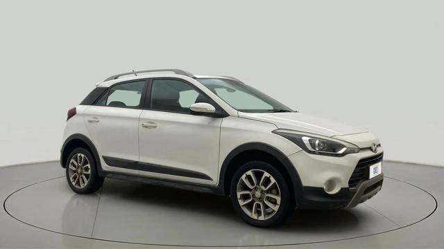 https://images10.gaadi.com/usedcar_image/4450445/original/34fd68a07fe8e732be04cfb06531b17e.jpg?imwidth=6400