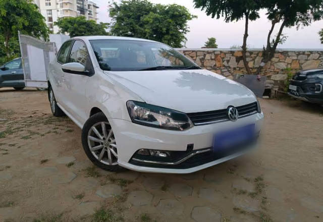 https://images10.gaadi.com/usedcar_image/4450454/original/6325b437-ca79-4936-af20-e669b8020b8c.?imwidth=6400