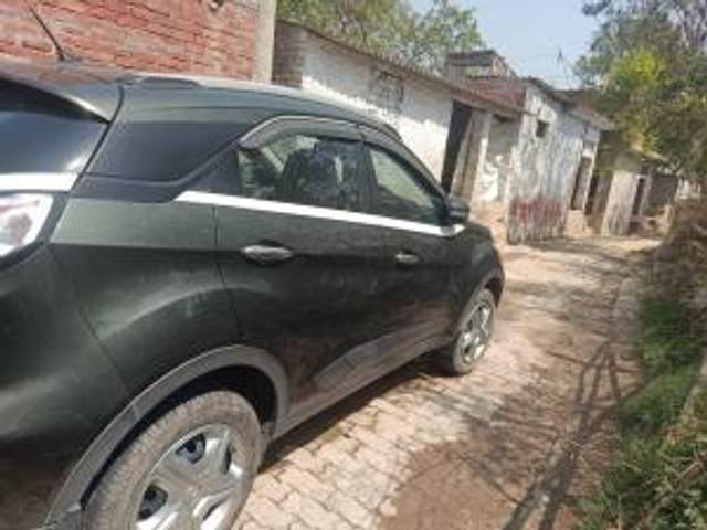 https://images10.gaadi.com/usedcar_image/4450741/original/59812540e1efca3d6778d21c0ff54a9d.jpg?imwidth=6402