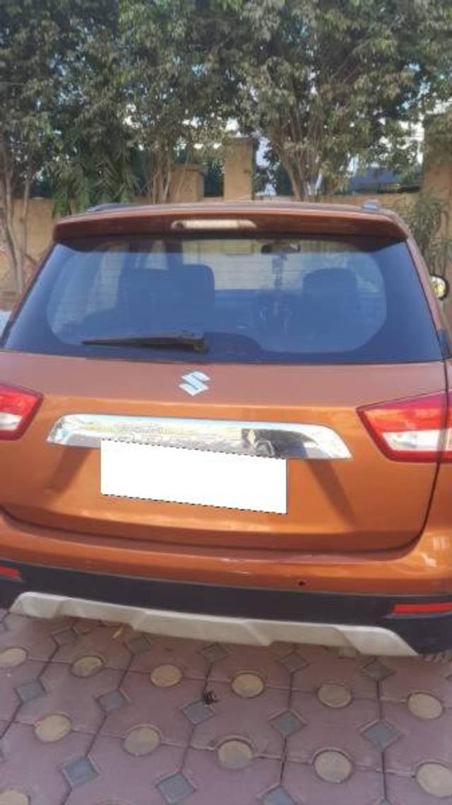 https://images10.gaadi.com/usedcar_image/4450924/original/processed_119e33ac-54c8-4f3a-9cd2-f988b0f20ebd.jpg?imwidth=6400