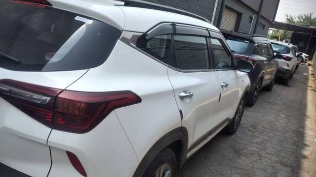 https://images10.gaadi.com/usedcar_image/4451100/original/processed_1e5c0e04-d1e1-43fc-ad6d-650862f063f4.jpeg?imwidth=6400