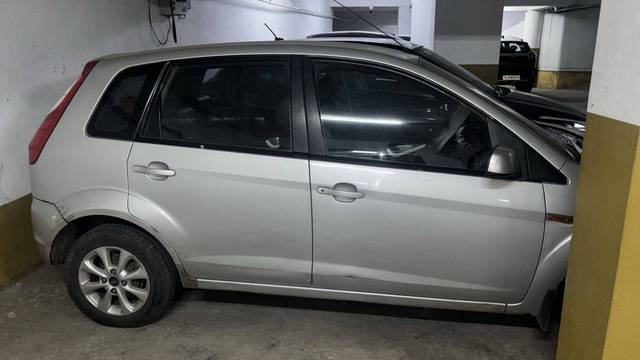 https://images10.gaadi.com/usedcar_image/4451450/original/b38f8dab1bb8cb054111d90fb0e83ee5.jpg?imwidth=6401
