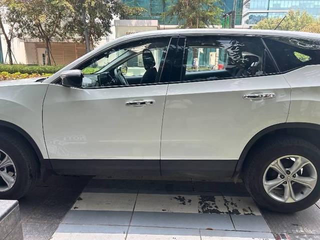 https://images10.gaadi.com/usedcar_image/4452262/original/processed_f69ab628-fb1f-4036-90a7-7d0454fe1503.jpeg?imwidth=6402
