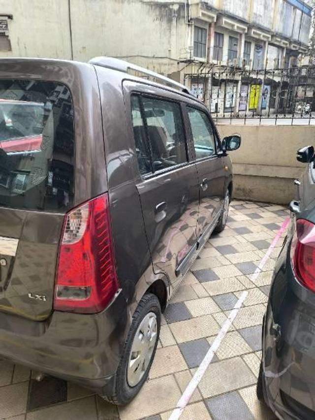 https://images10.gaadi.com/usedcar_image/4452375/original/processed_8bf3fc22-4862-4412-99b3-57a9bf218fd5.jpg?imwidth=6400