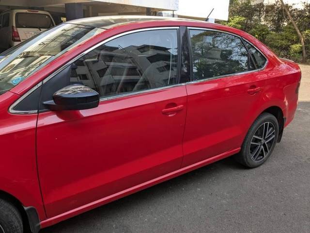 https://images10.gaadi.com/usedcar_image/4452439/original/processed_7ec7d52b-cbf0-489b-983b-5c498aaa20f3.jpeg?imwidth=6401