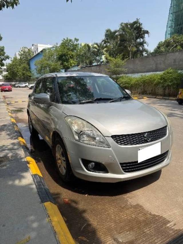 https://images10.gaadi.com/usedcar_image/4452749/original/processed_29e7cd0f-9f13-456c-809e-bc1d0889c77b.jpg?imwidth=6400