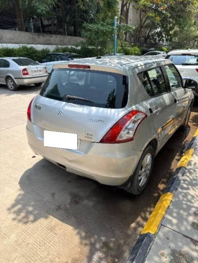 https://images10.gaadi.com/usedcar_image/4452749/original/processed_3c2467ba-26dc-4502-a9a4-fa79daf3a8fa.jpg?imwidth=6402