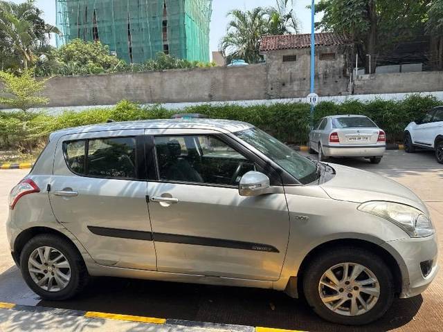 https://images10.gaadi.com/usedcar_image/4452749/original/processed_839d74c0-13dc-4e73-86fb-b4e2e832bc01.jpg?imwidth=6401