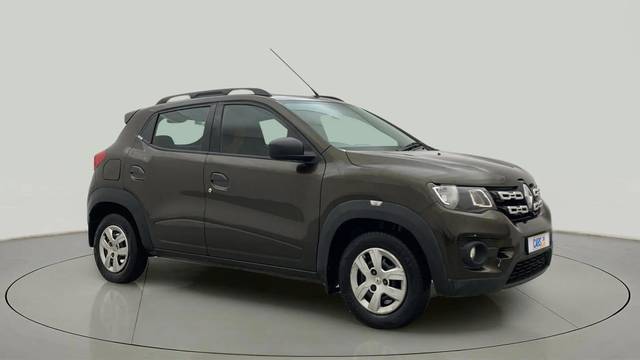 https://images10.gaadi.com/usedcar_image/4452968/original/4c1f986dc1787e0813ac05104d6f7148.jpg?imwidth=6400