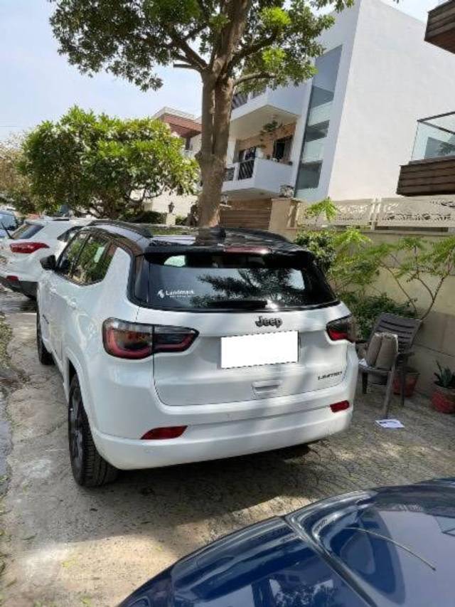 https://images10.gaadi.com/usedcar_image/4453319/original/processed_799677d1-c098-485a-86b2-2572ea7565b4.jpeg?imwidth=6402