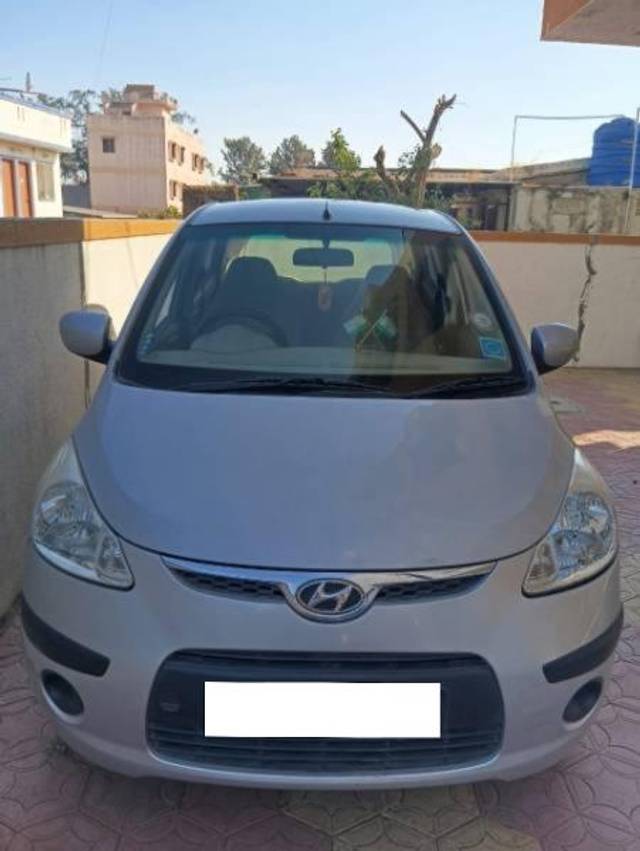 https://images10.gaadi.com/usedcar_image/4453549/original/processed_f6c37610-6d60-47dc-8d2e-36ef6be7f4b5.jpeg?imwidth=6402