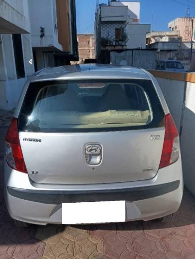 https://images10.gaadi.com/usedcar_image/4453549/original/processed_f8f371b1-2140-4b29-94a2-da5f00ab8f8b.jpeg?imwidth=6401