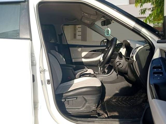 https://images10.gaadi.com/usedcar_image/4453674/original/d249b843295cf2c029f9df575ffda050.jpg?imwidth=6400