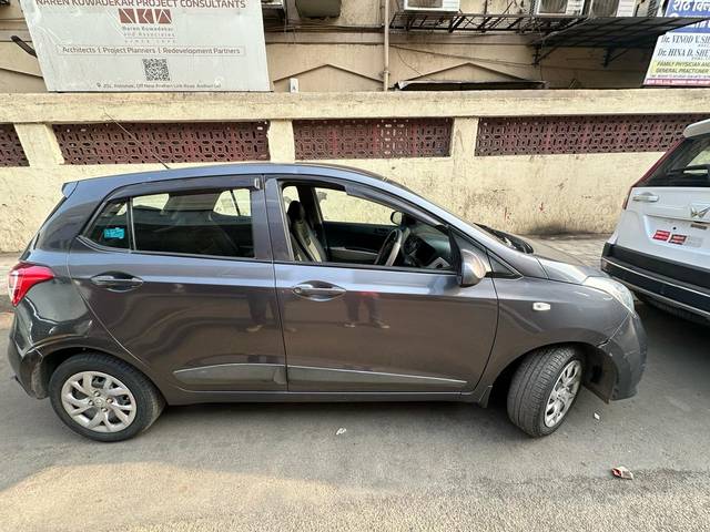 https://images10.gaadi.com/usedcar_image/4453752/original/4bc042b3-b11b-4060-80aa-670b415f8ac3.jpg?imwidth=6400