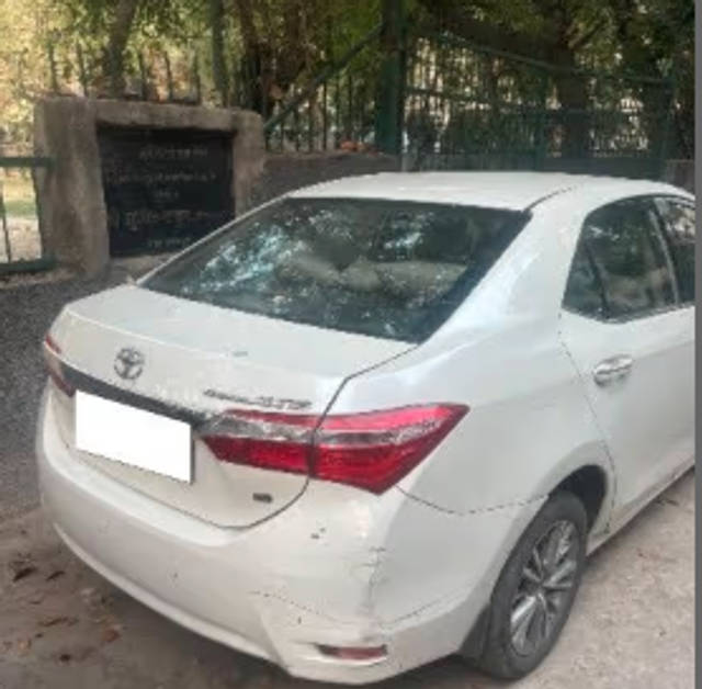 https://images10.gaadi.com/usedcar_image/4453782/original/fd1d14e7-1e09-4e0a-aea1-57cfc7b815c6.png?imwidth=6401