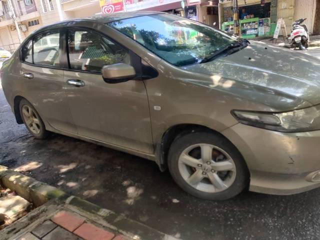 https://images10.gaadi.com/usedcar_image/4453839/original/processed_bac1810f-0424-4896-9aac-5fd7bfcde742.jpg?imwidth=6400
