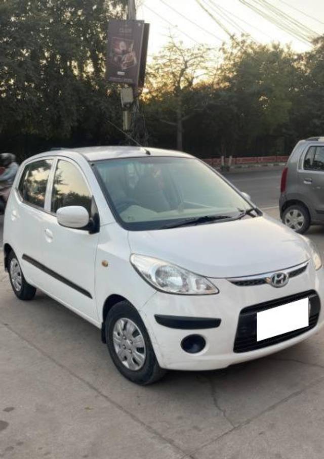 https://images10.gaadi.com/usedcar_image/4453914/original/processed_323a55bd-cb6d-48c6-ba36-b1041a832529.jpg?imwidth=6400