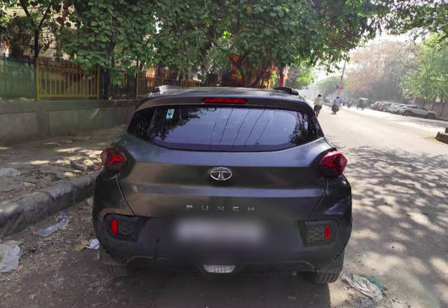 https://images10.gaadi.com/usedcar_image/4454491/original/f4b18578-5121-45a3-9a3a-bdf29d4371df.?imwidth=6401
