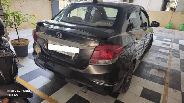 https://images10.gaadi.com/usedcar_image/4454857/original/processed_6908abdb-0cab-4fa8-a229-a3c4fdae783c.jpg?imwidth=6401