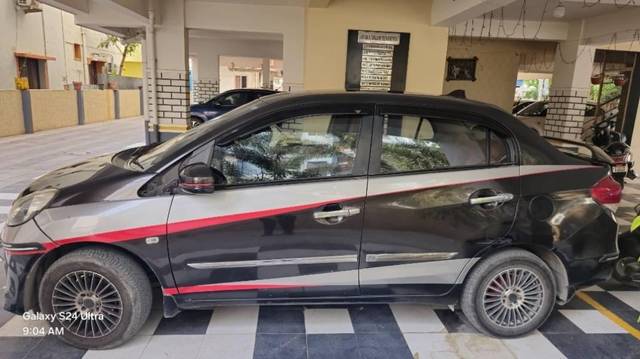 https://images10.gaadi.com/usedcar_image/4454857/original/processed_babba72b-3139-4ec2-b601-46008215b0c3.jpg?imwidth=6402
