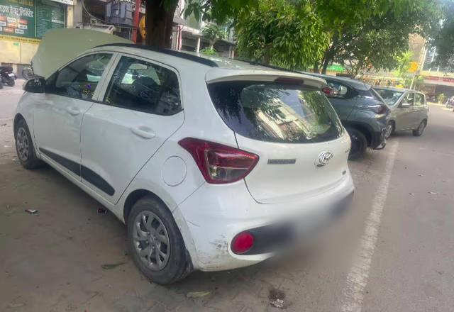 https://images10.gaadi.com/usedcar_image/4455198/original/d7ace830-f4ec-478a-8c3e-3a68ca9fd7f4.?imwidth=6400