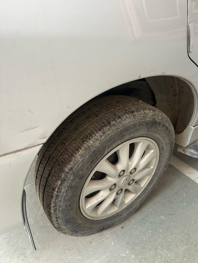 Second-hand 2014 Toyota Innova 2.5 G (Diesel) 7 Seater BS IV for sale in Lucknow-14