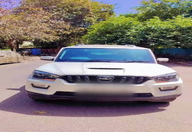 https://images10.gaadi.com/usedcar_image/4455389/original/d2be4f51-1b80-4ccf-8602-598b13ddb2c9.?imwidth=6402