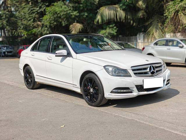 https://images10.gaadi.com/usedcar_image/4455538/original/processed_4f501426c64318569f89c283817eeab1.jpg?imwidth=6400