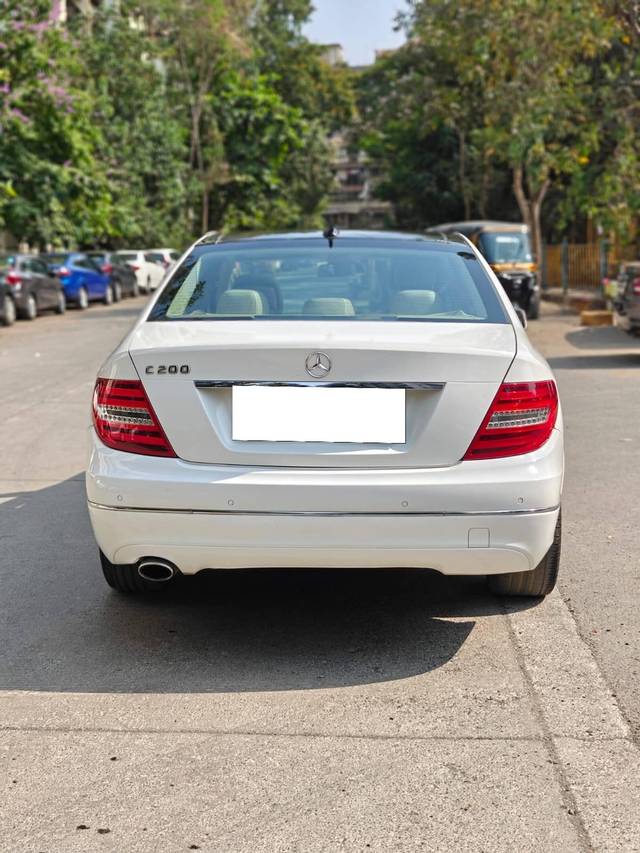 https://images10.gaadi.com/usedcar_image/4455538/original/processed_bf8f5aefacfb1e18d0fd6c840c18ab7e.jpg?imwidth=6402