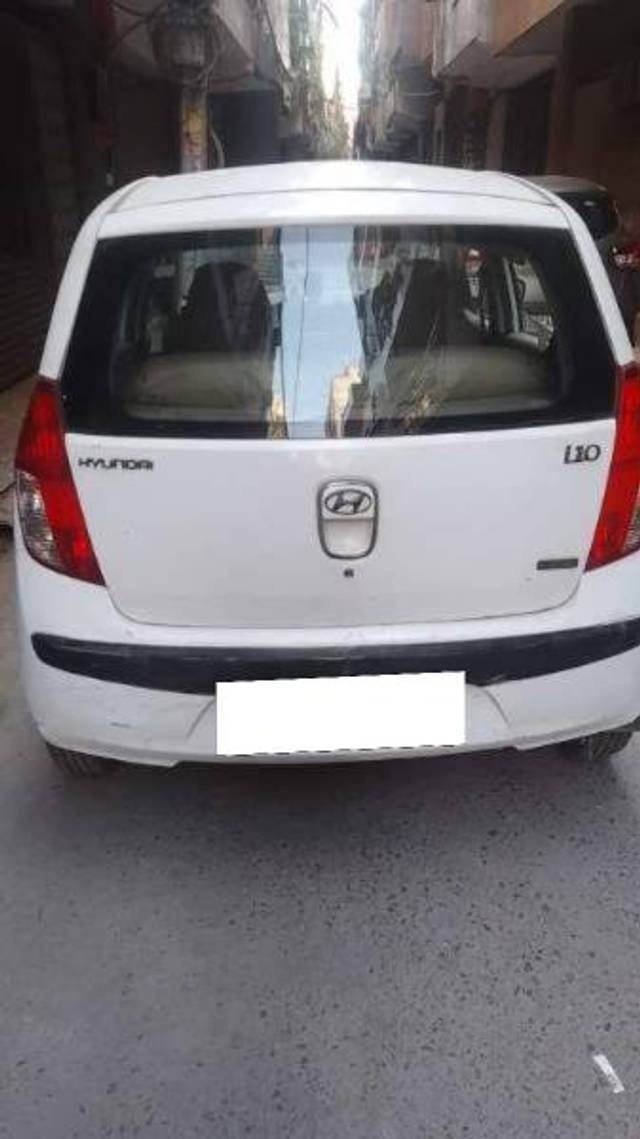 https://images10.gaadi.com/usedcar_image/4455888/original/processed_9ac9d24e-0c58-4dd2-a426-9a4b5dbf3851.jpg?imwidth=6400