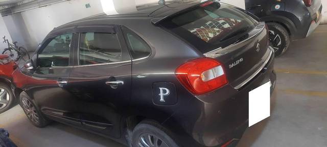 https://images10.gaadi.com/usedcar_image/4455988/original/processed_ddd8588d-3518-43fb-8df6-2e73924886a3.jpg?imwidth=6400