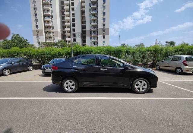 https://images10.gaadi.com/usedcar_image/4456021/original/processed_0f5d5d1d-d53b-418a-95e8-cffbbc3d6cde.jpg?imwidth=6400