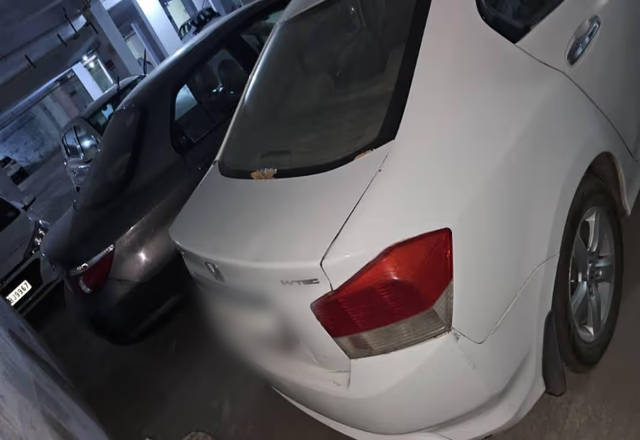 https://images10.gaadi.com/usedcar_image/4456128/original/effd3aff-2ec4-4765-9e87-3dd596eb9908.?imwidth=6402