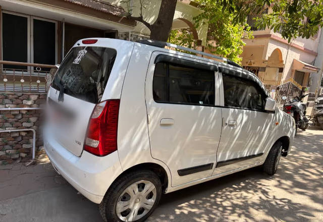https://images10.gaadi.com/usedcar_image/4456233/original/6d4778e0-f1e8-4e8e-8636-31e57e20781e.?imwidth=6402