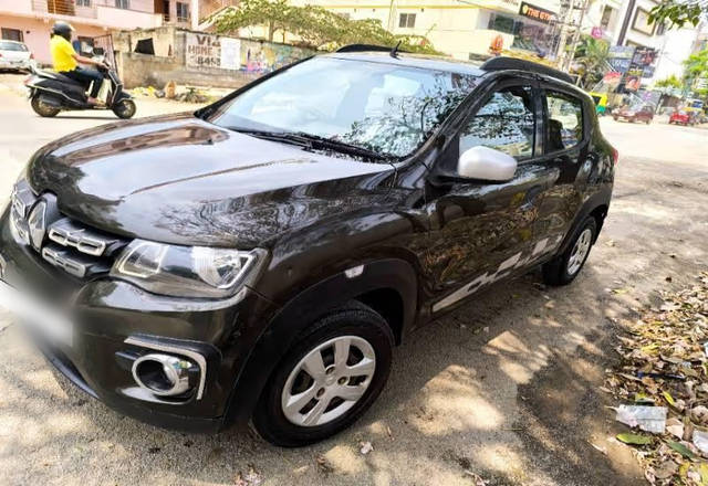 https://images10.gaadi.com/usedcar_image/4456300/original/202e381f-7dce-4fc9-8fa1-57050a4323e3.?imwidth=6400