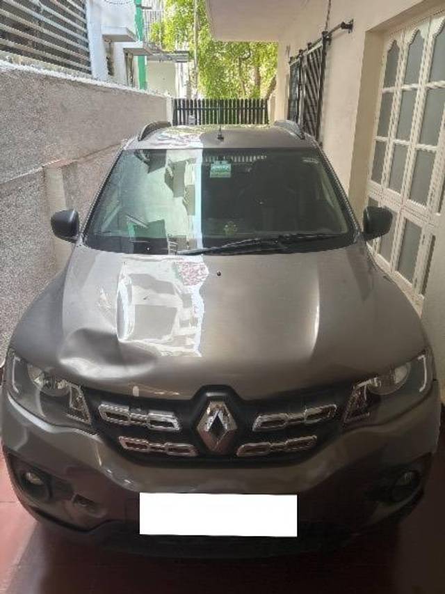 https://images10.gaadi.com/usedcar_image/4456692/original/processed_9e833f7b-ebd9-4602-bae8-461b93ee7ac2.jpg?imwidth=6401