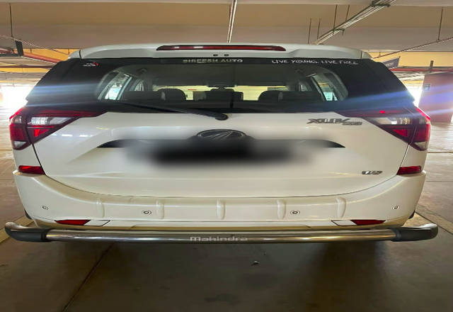 https://images10.gaadi.com/usedcar_image/4456925/original/3fa1690e-ca29-471d-836e-ecf0ed792a82.?imwidth=6402