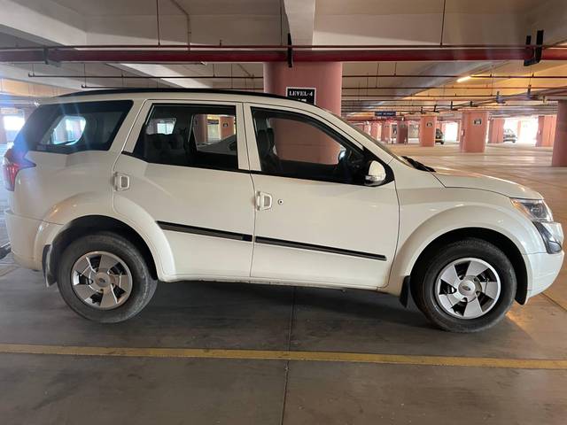 https://images10.gaadi.com/usedcar_image/4456925/original/processed_a0ab012b-f3c3-46f2-922b-53bff90fe455.jpeg?imwidth=6401