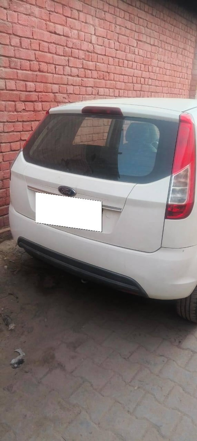 Second-hand 2014 Ford Figo Diesel ZXI for sale in Fatehabad-5