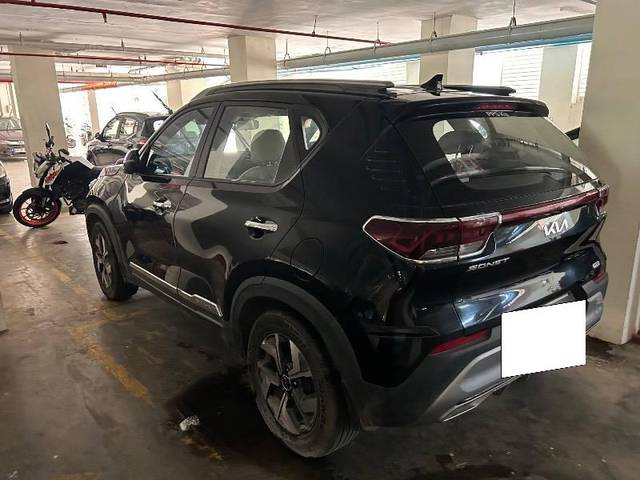 https://images10.gaadi.com/usedcar_image/4457221/original/processed_93567d32-95b0-4b44-a03d-5863817b26b4.jpeg?imwidth=6402
