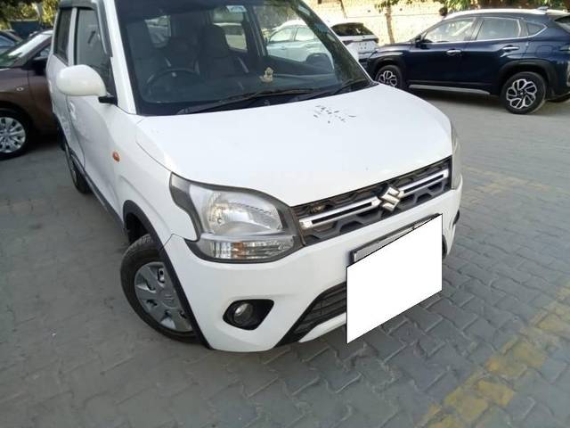 https://images10.gaadi.com/usedcar_image/4457232/original/processed_04aa0d3e-331a-49cb-80d9-0711655e464d.jpg?imwidth=6400