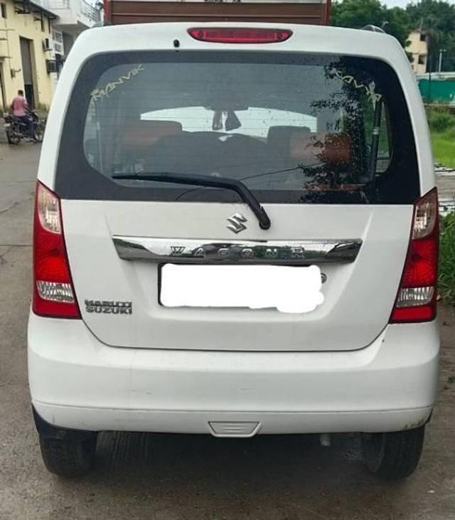 https://images10.gaadi.com/usedcar_image/4457288/original/processed_ab47ae59-de70-4135-998f-fcef89a95efd.jpg?imwidth=6401
