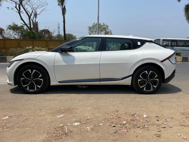 Second-hand 2023 Kia EV6 GT line AWD for sale in Mumbai-3