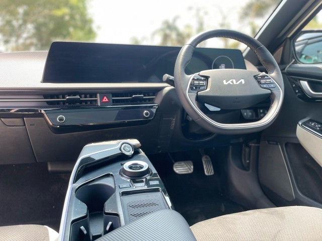 Second-hand 2023 Kia EV6 GT line AWD for sale in Mumbai-9