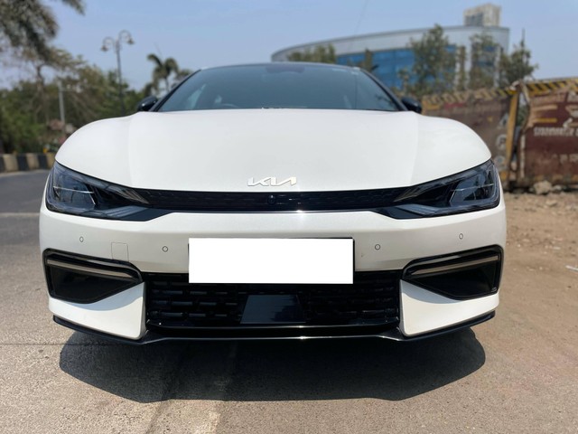 Second-hand 2023 Kia EV6 GT line AWD for sale in Mumbai-5