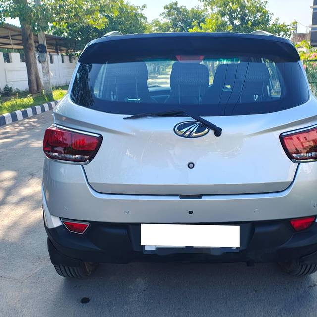 https://images10.gaadi.com/usedcar_image/4457839/original/processed_155ec0bb8876328f058e1ee38e0da4aa.jpg?imwidth=6401