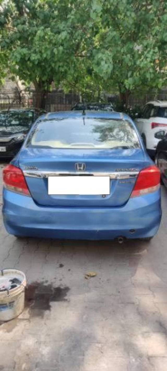 https://images10.gaadi.com/usedcar_image/4457861/original/processed_cb415de6-2987-489a-80ee-7796d6ca8cd5.jpg?imwidth=6401